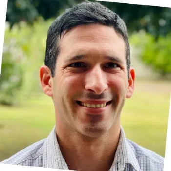 Dr Noam Angrist (Massachusetts & Hertford 2015) picture
